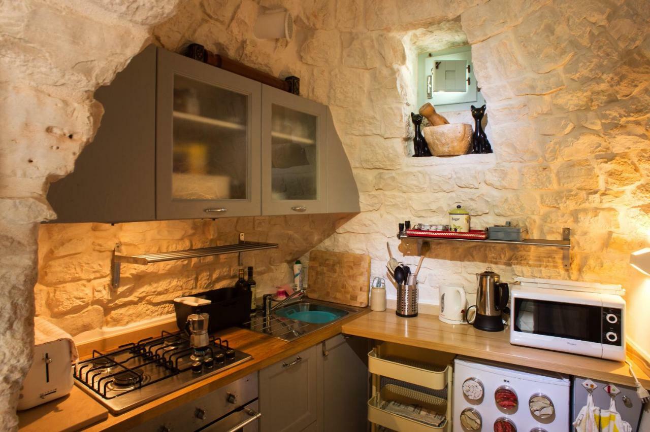 16 Trulli E Giardini Apartment Alberobello Luaran gambar