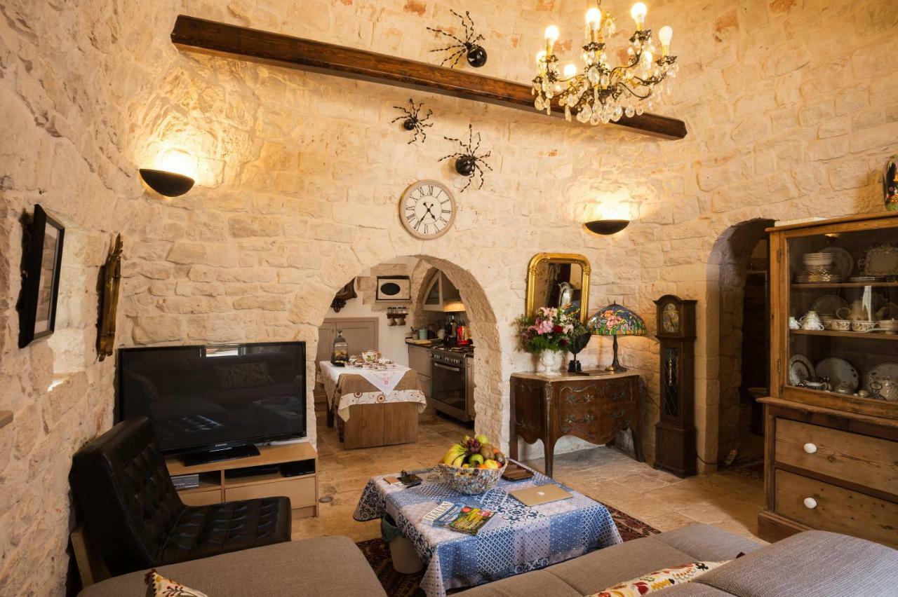 16 Trulli E Giardini Apartment Alberobello Luaran gambar