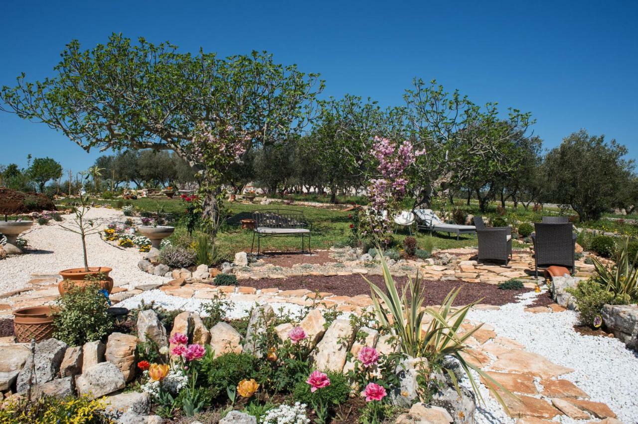 16 Trulli E Giardini Apartment Alberobello Luaran gambar